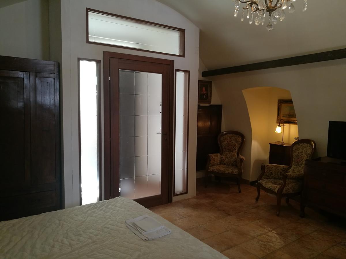 Legacy Bed & Breakfast Sulmona Bagian luar foto